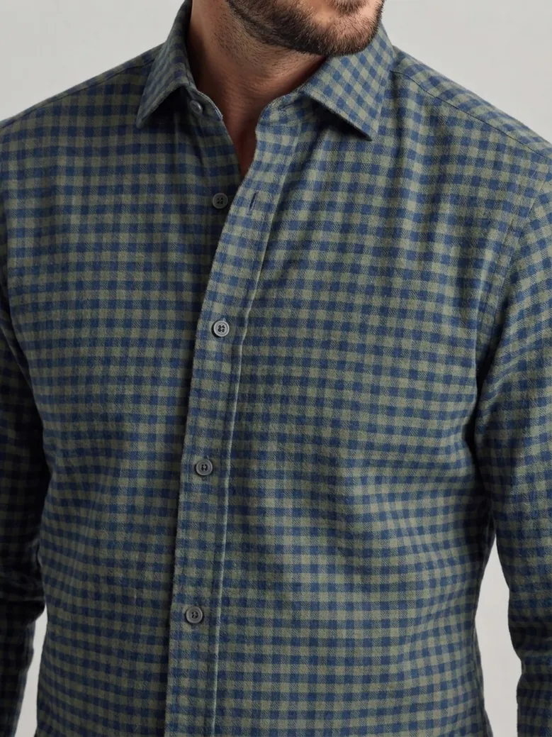 Chemise en flanelle à carreaux vert kaki