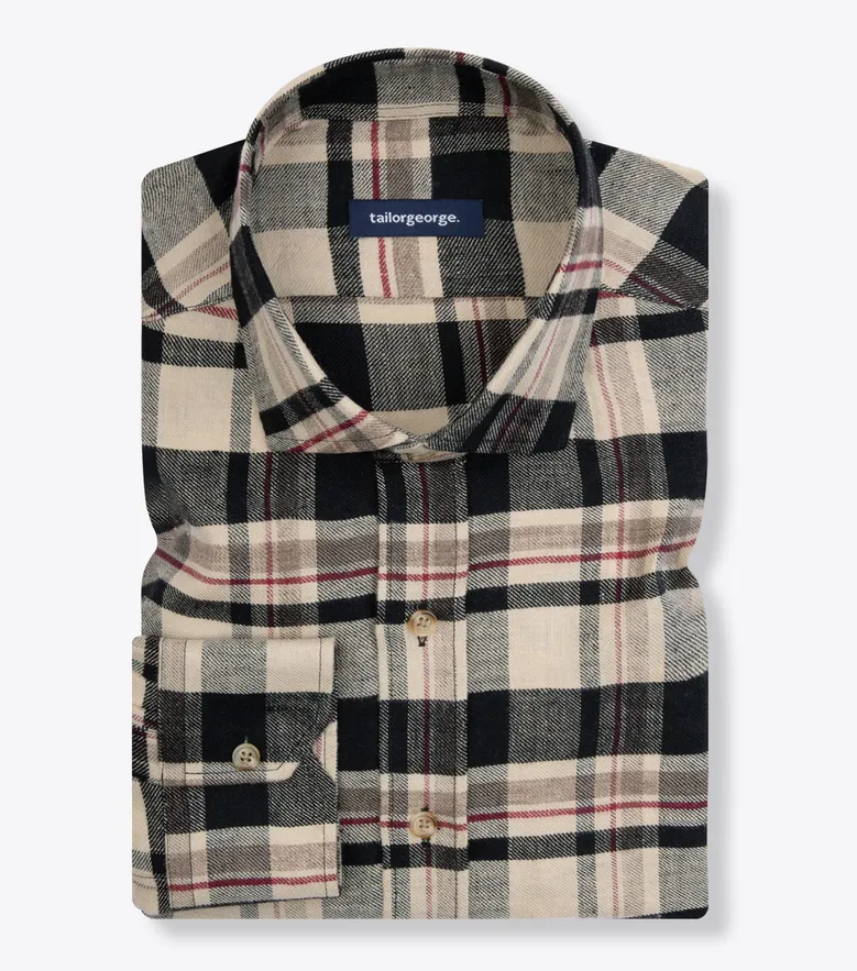 Camicia bianca in popeline facile da stirare