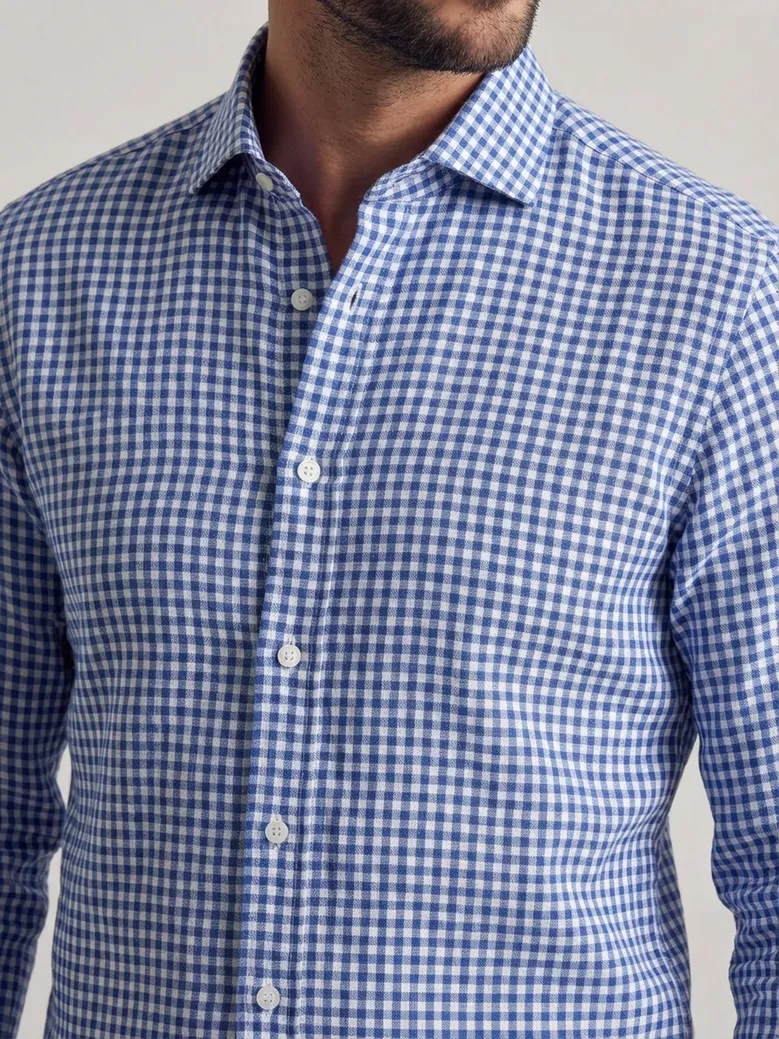 Chemise en lin à carreaux bleus