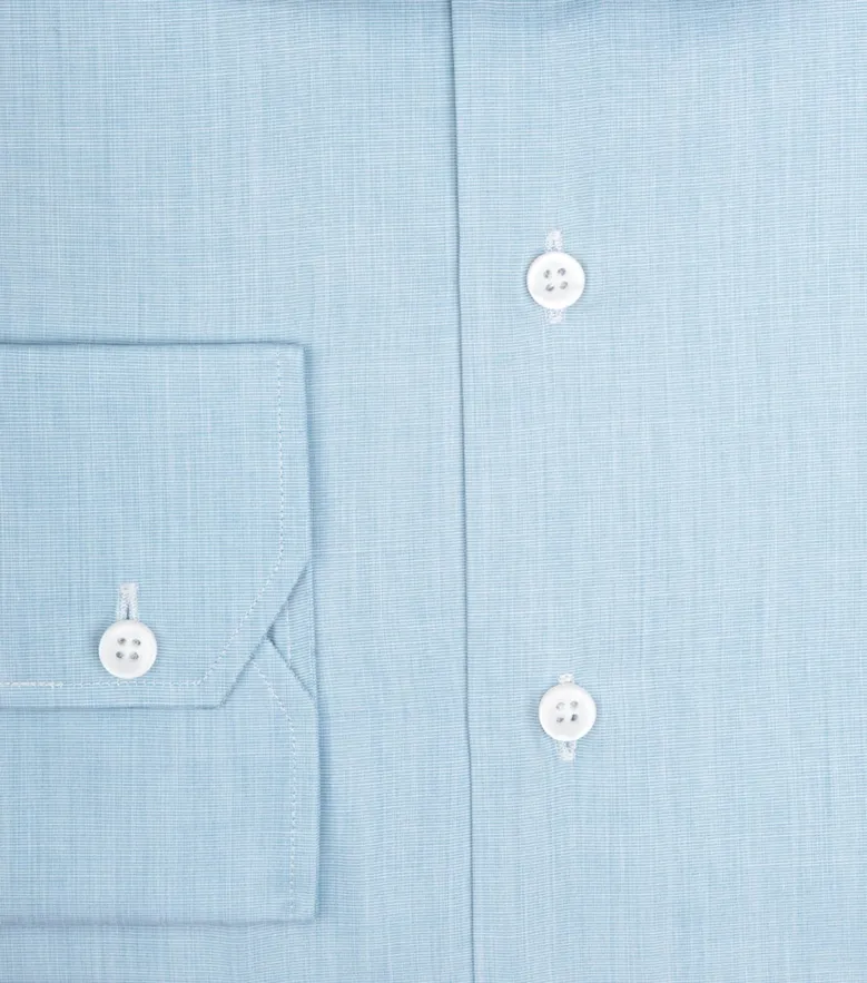 Chemise en fil-à-fil uni bleu clair facile à repasser