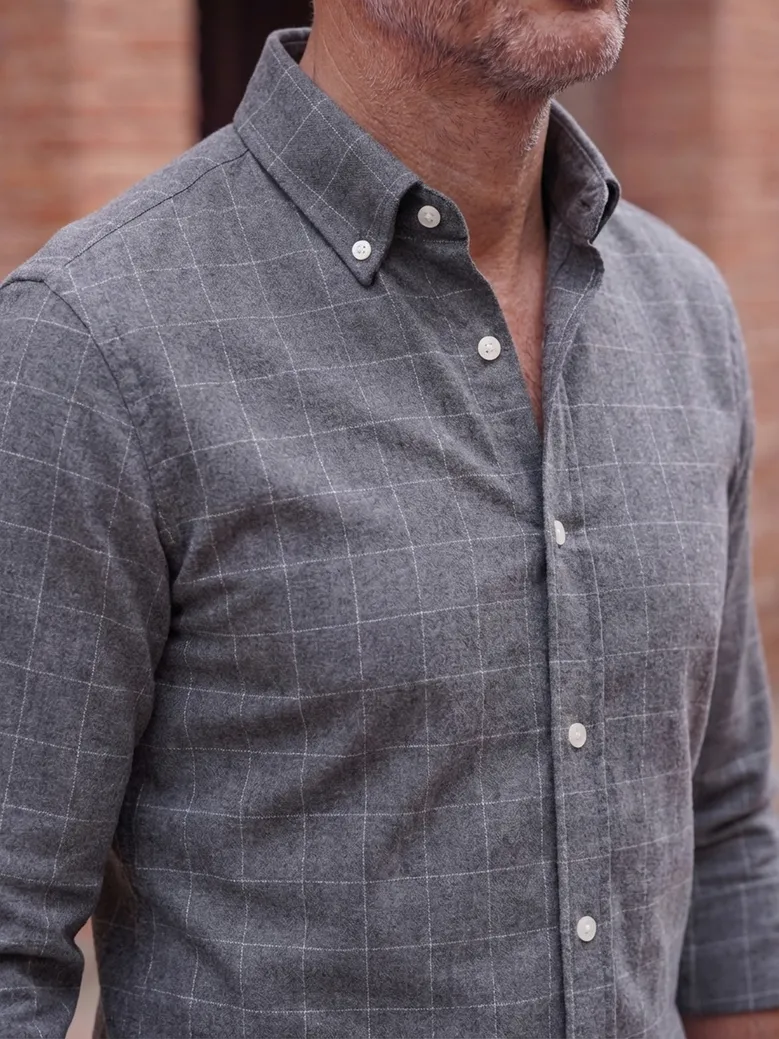Chemise en flanelle à grands carreaux gris