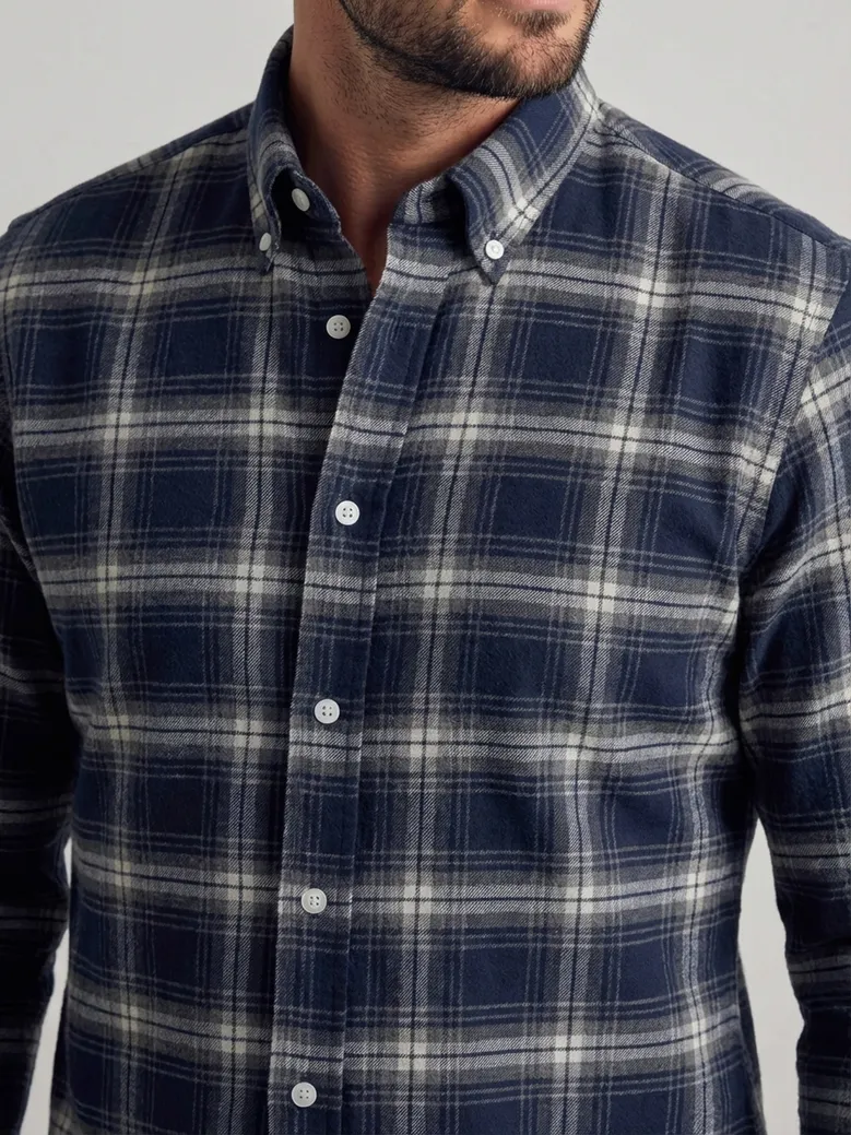 Camicia bianca in popeline facile da stirare