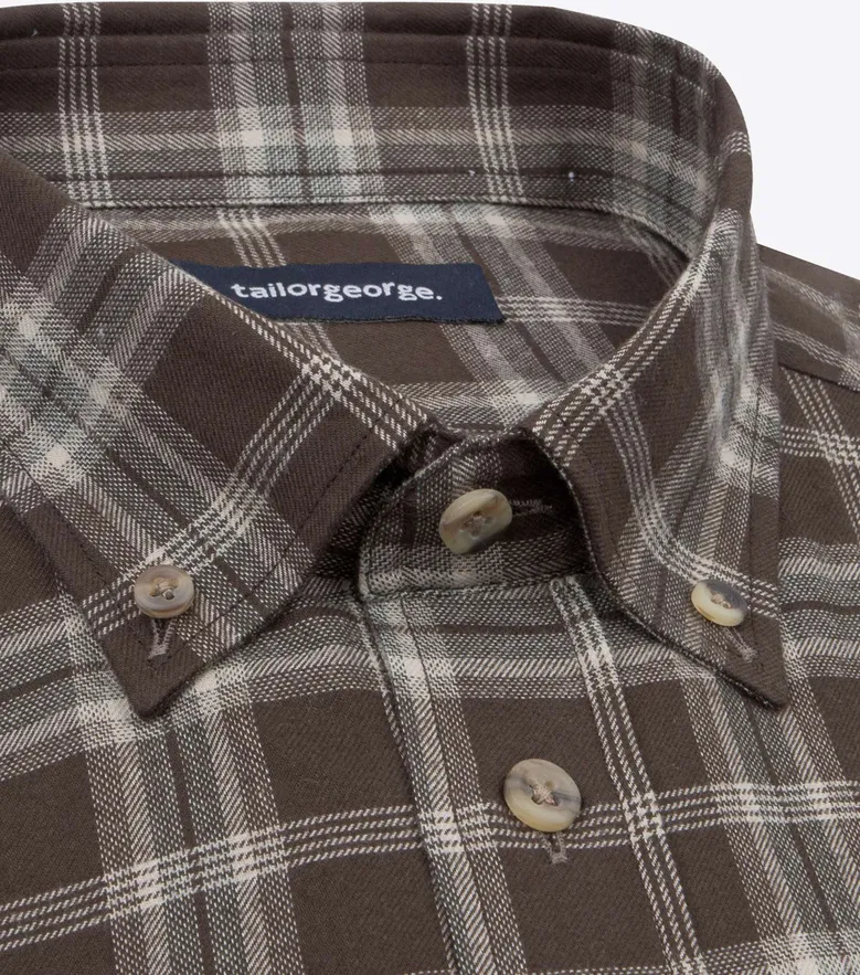 Camicia bianca in popeline facile da stirare
