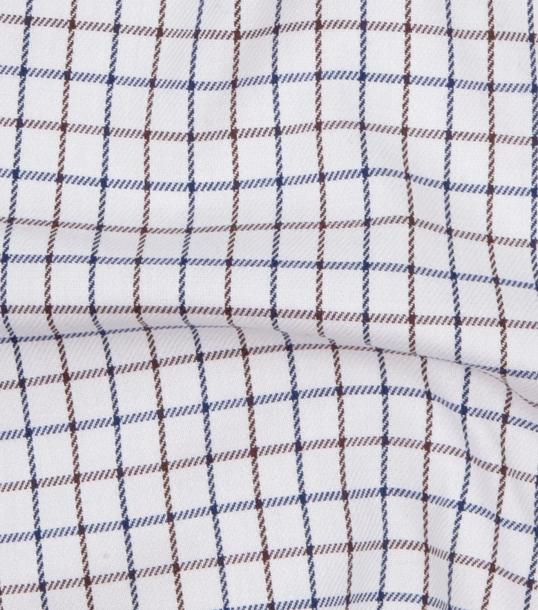 Camicia bianca in popeline facile da stirare
