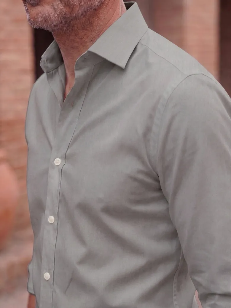 Camicia bianca in popeline facile da stirare